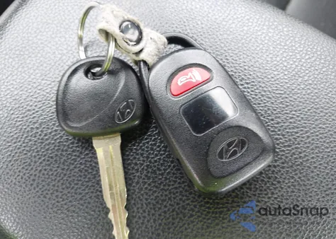 2013 Hyundai Elantra Limited из США, поврежденный, VIN KMHDH4AE7DU541780